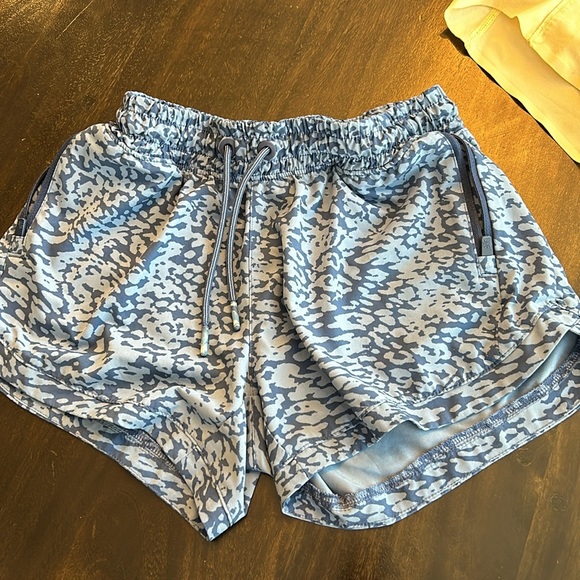 Athlete girls shorts in size12/L in great condition buy 3 for price of 1.. - Picture 5 of 5